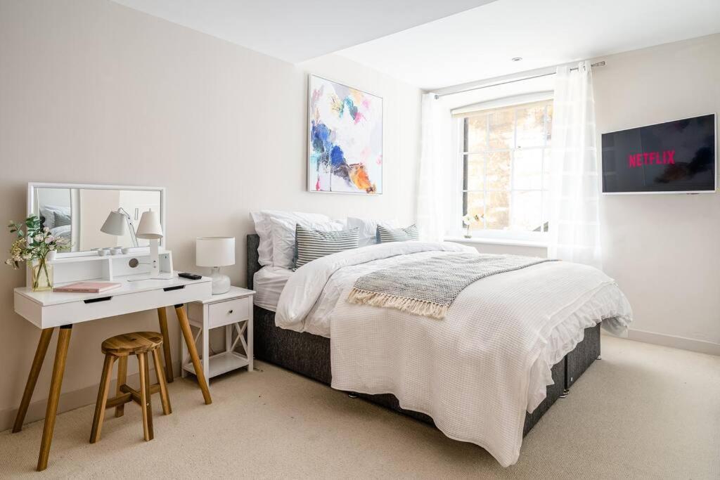 Stunning 2 Bedroom Apartment In Converted Chapel Bath Eksteriør bilde